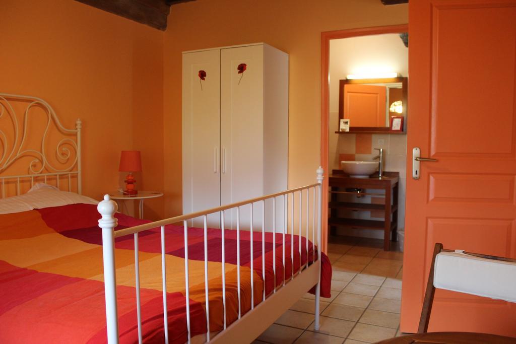 클뤼니 Ferme De La Corbette B&B 객실 사진